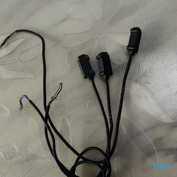 【顺庆】欧姆龙OMRON E2EC-CR5C1  E3T-SL21【议价】