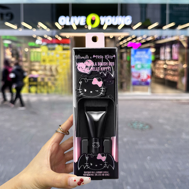 thumbnail for Korean Fillimilli Limited 828 HelloKitty Foundation Brush Doll Makeup Mirror Large Intestine Hair Ring Puff