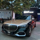 奔驰E级S级迈巴赫S45r0汽车改色膜黑白双拼亮面车膜整车全车身贴