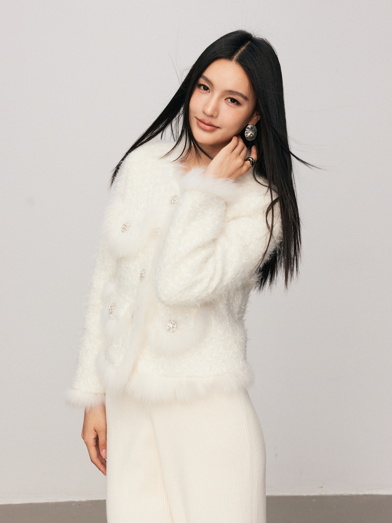 CHILL ZOEY 毛边钻扣外套女2026冬新款设计感短款上装