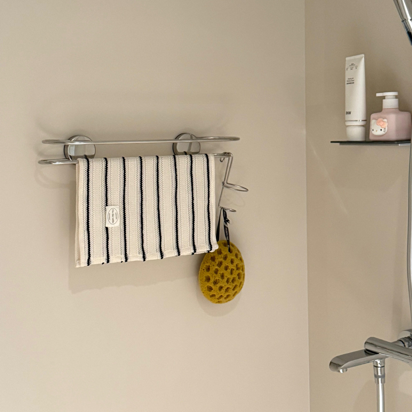 【新家的100个快递】不锈钢毛巾置物架卫生间免打孔吸盘浴巾挂架,家庭/个人清洁工具,毛巾挂/毛巾架,淘宝优惠券,粉丝福利购,淘宝优惠卷