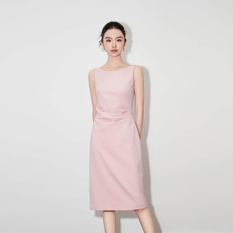 夏季新款纯粉色无袖露肩优雅气质修身显瘦收褶包臀裙中长洋装女