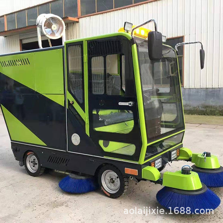 四轮扫地车吸尘扫地机驾驶式扫路车路面树叶垃圾清扫车