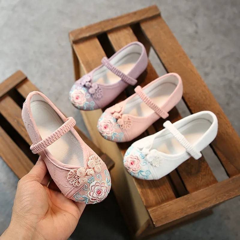 极速汉服鞋子e女童夏季女宝老北京布鞋国风儿童绣花鞋软底2023新