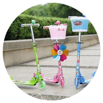 极速车3-6-12岁女孩2二4四轮三轮5H宝宝小孩摇摆车7踏板车儿童滑