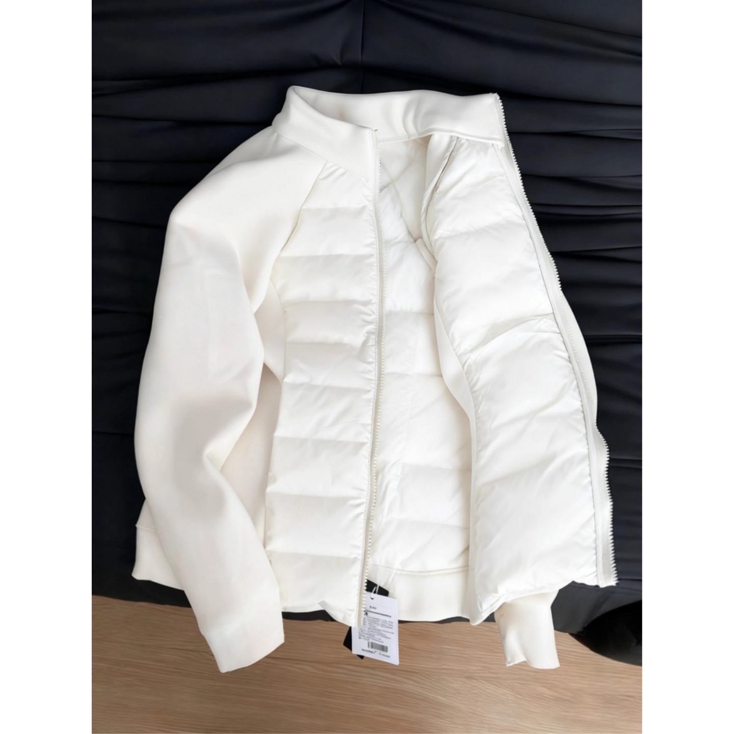 米白轻薄排骨羽绒服男女