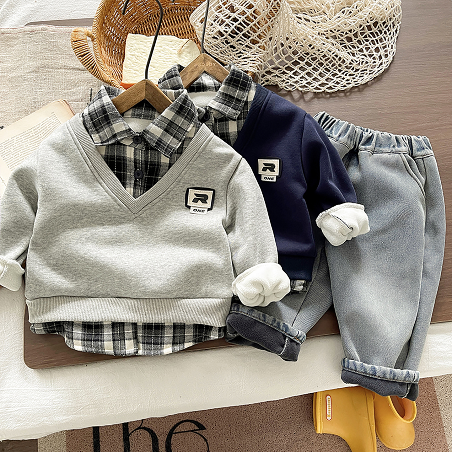 儿童假两件加绒秋冬卫衣新款韩版男童薄绒衬衫领拼接卫衣两件套