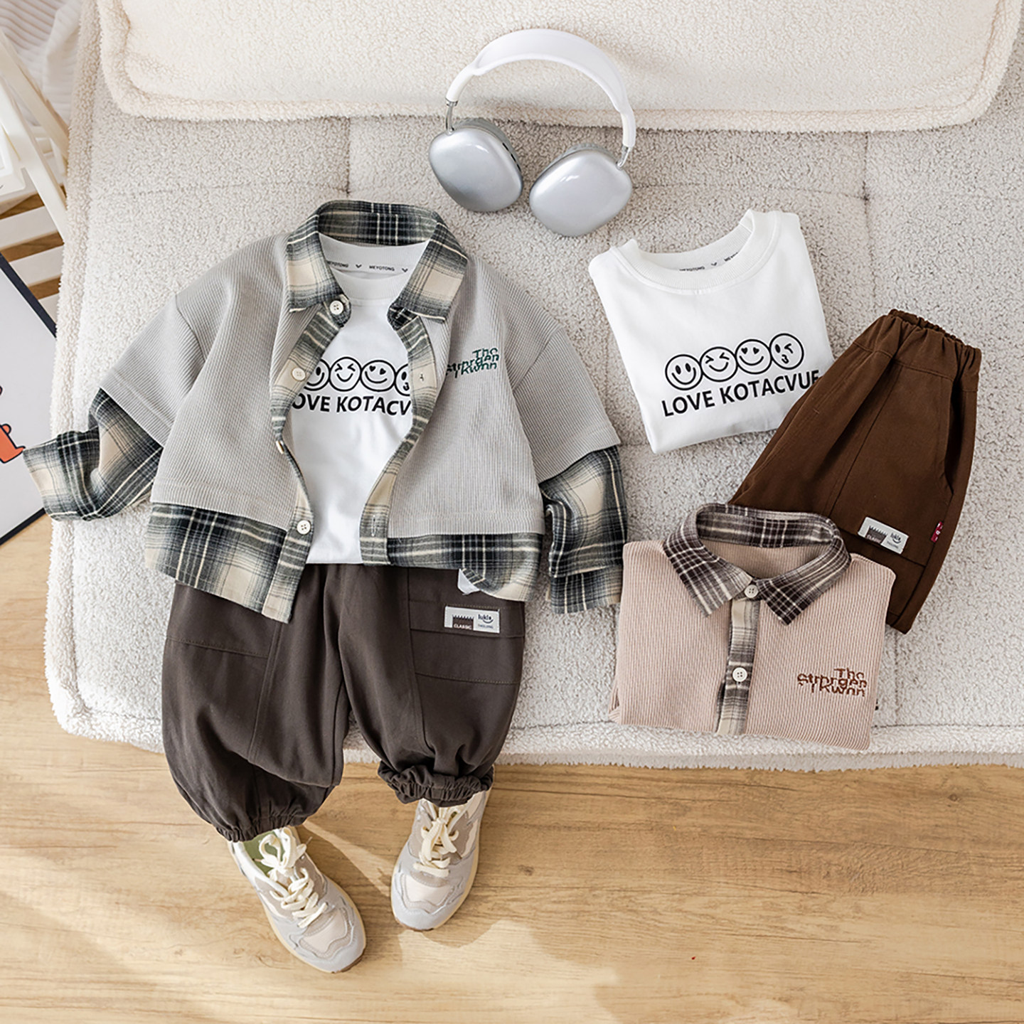 男童2026新款春装宝宝春秋格子拼接三件套休闲宝宝洋气套装复古风