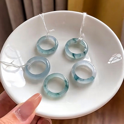 天然独龙玉戒指翡翠戒指女款冰种飘花指环玉石素圈食指戒