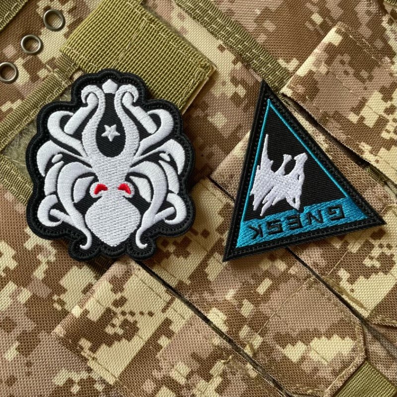 暗区突围士气章 黑金国际臂章 白狼连队魔术贴章 战术徽章头盔贴,运动包/户外包/配件,贴章/魔术贴章,淘宝优惠券,粉丝福利购,淘宝优惠卷
