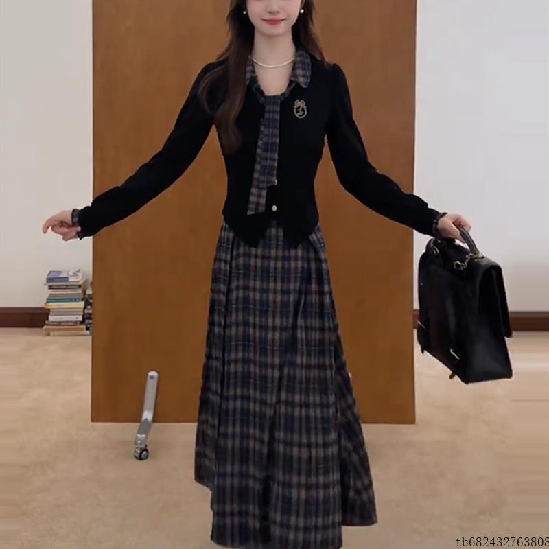 大码韩系学院风套装女秋季微胖mm显瘦甜美上衣+格纹半身裙两件套