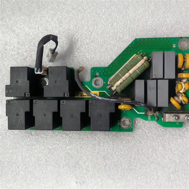 MVT223GBA2A,汇川继电器板,功能完好