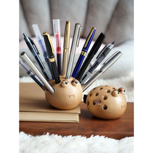 新款 河豚笔筒收纳盒儿童可爱创意礼物办公室笔插实木质桌面 生气
