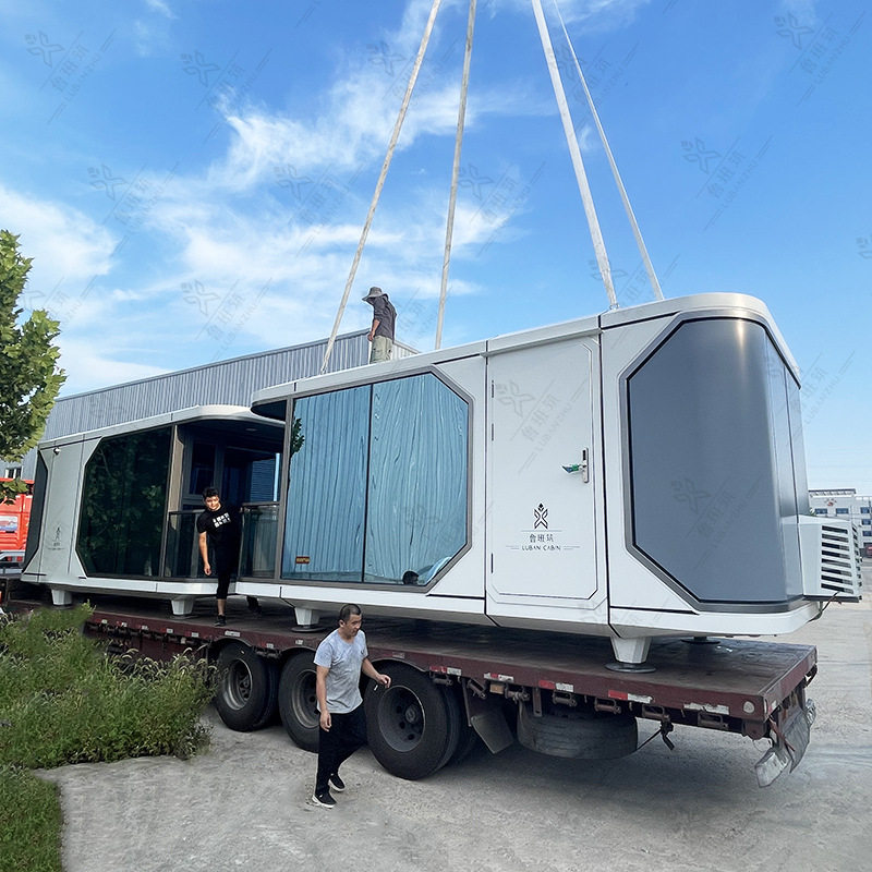 太空舱成品房屋 户外可移动阳光房 景区带阳台铝板金属真房整装