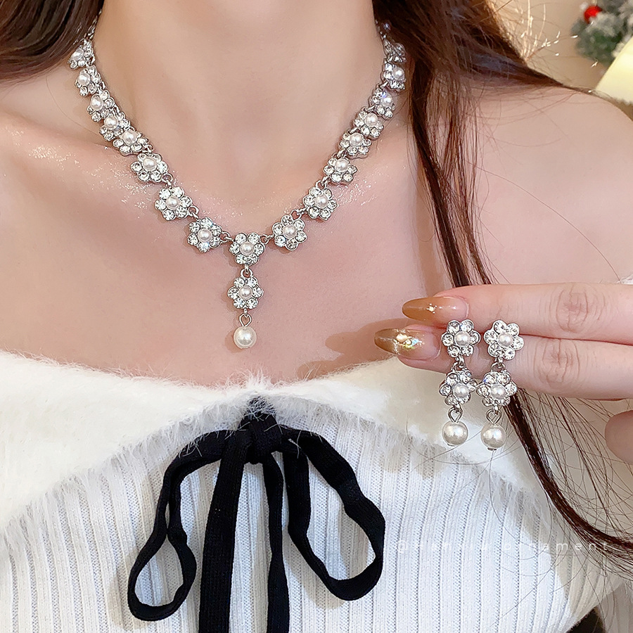 镶钻珍珠花朵流苏吊坠耳钉项链