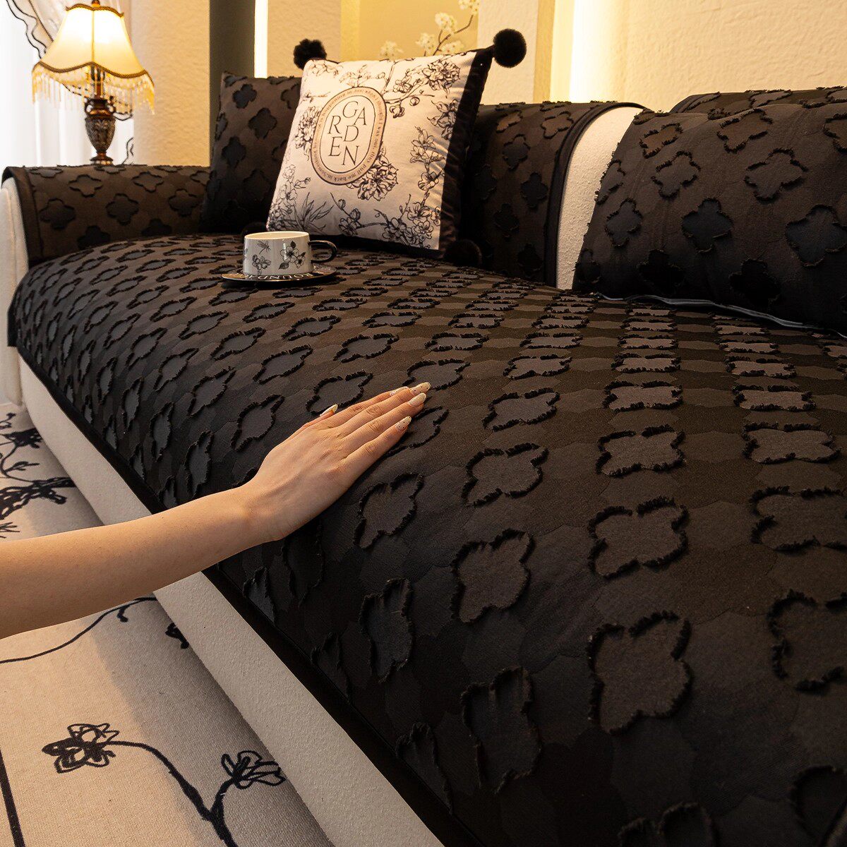 2026新款沙发垫四季通用雪尼尔轻奢高级感固定防滑坐垫子简约套罩