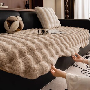 毛绒奶油风异形沙发垫2025秋冬新款加厚防滑不规则直排坐垫子盖布