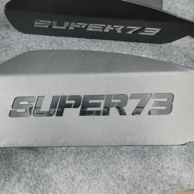 super73 s2电池盒 电池护板 改件带logo图片