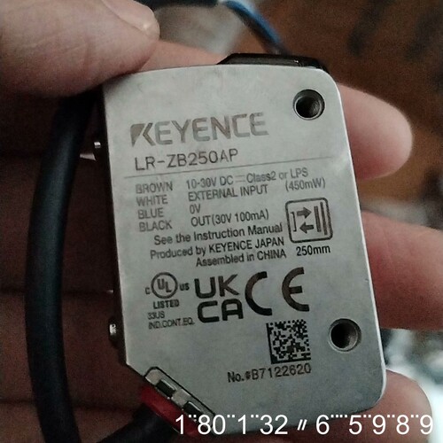 KEYENCE激光传感器 LR-ZB250AP