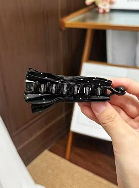 高级感波点蝴蝶结马尾夹
