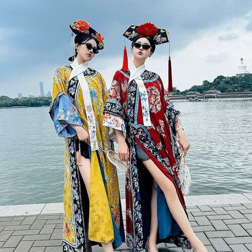 清代仿刺绣印花古装清朝中式宫廷格格服旗装女旅写真服装摄影拍照
