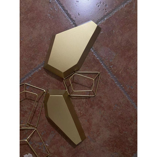 饰品抽象创意几何形立体铁艺品 新现代轻奢金属壁饰客厅软装 墙面装