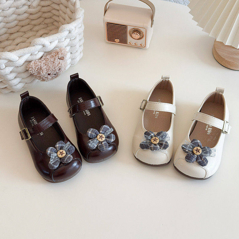真皮女童小皮鞋2026春秋新款学院风玛丽珍公主鞋时尚百搭演出单鞋