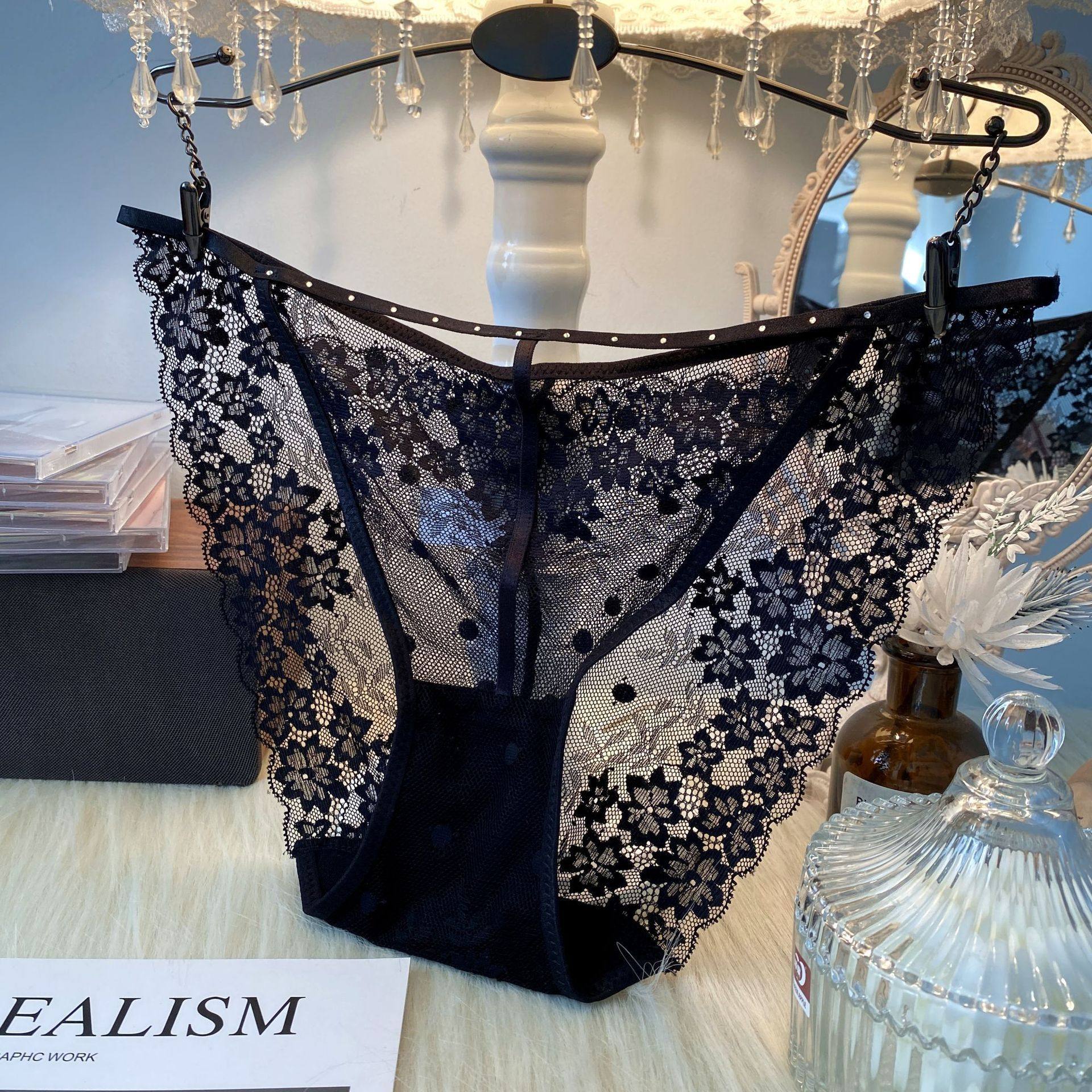 夏季上新性感低腰花朵蕾丝三角裤女士细带钉珠透气网纱纯欲女内裤,女士内衣/男士内衣/家居服,女三角裤,淘宝优惠券,粉丝福利购,淘宝优惠卷