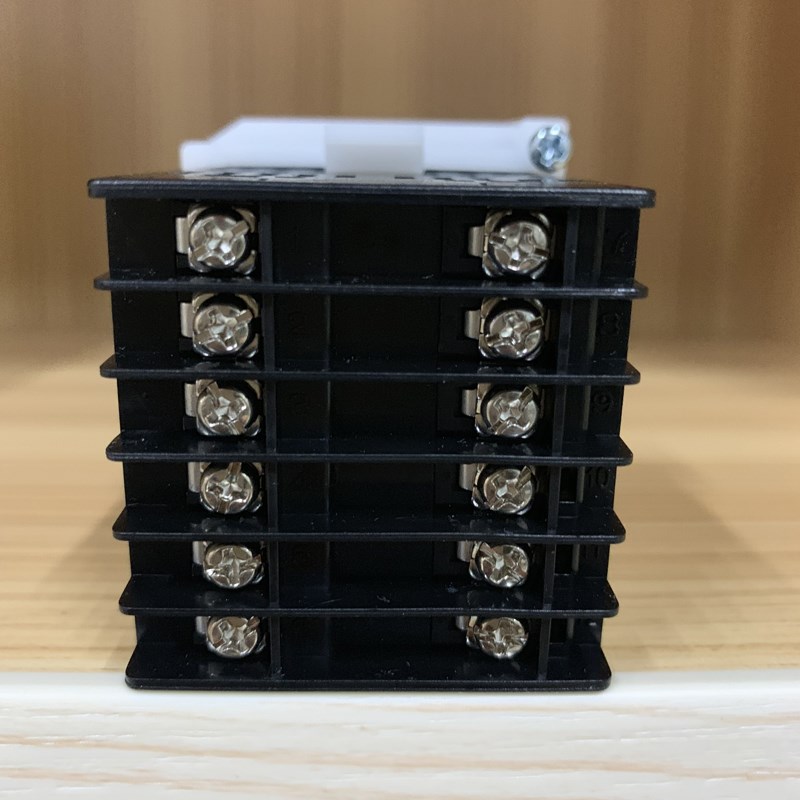 富士FUJI温控仪表PXE4-pTAY2-1Y000-C PXE4-TCY2-1Y000-C温控器