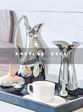 现代简约北欧客厅餐桌章鱼榨汁器陶瓷花器水滴烛U台组合饰品摆件