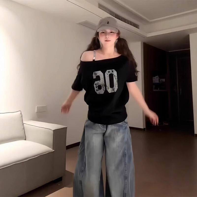 美式复古数字印花斜领露肩短袖球衣t恤女夏季显瘦宽松慵懒风上衣