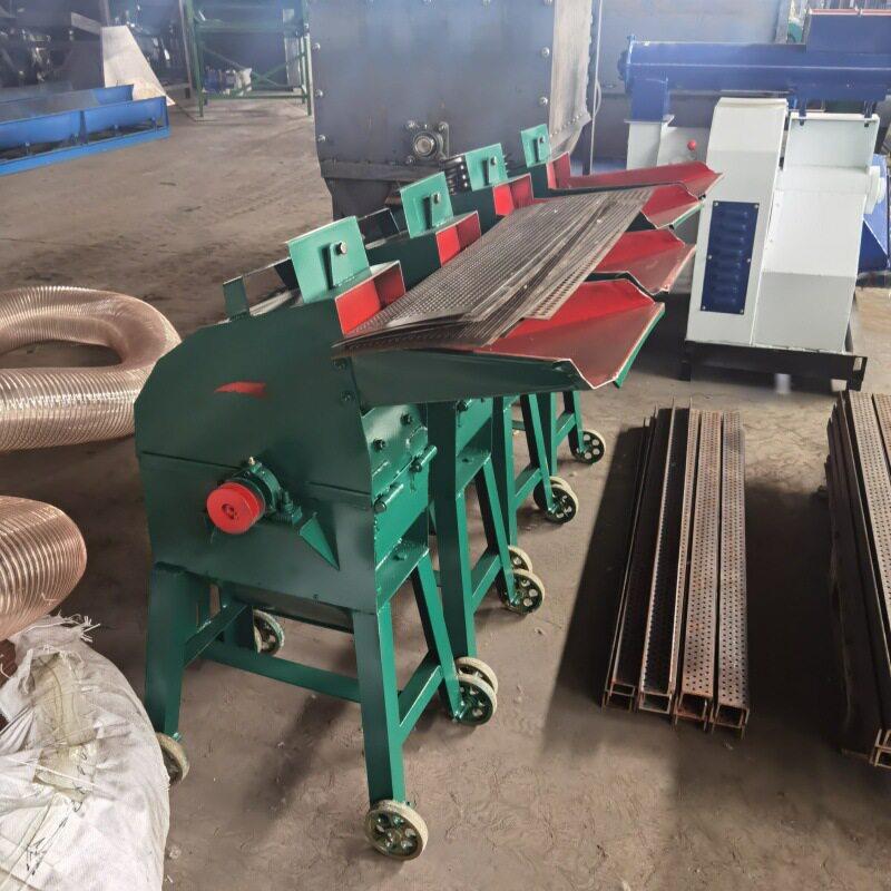万能粉碎机家用小型玉米秸秆饲料打粉机小型牧草谷物类玉米粉碎机