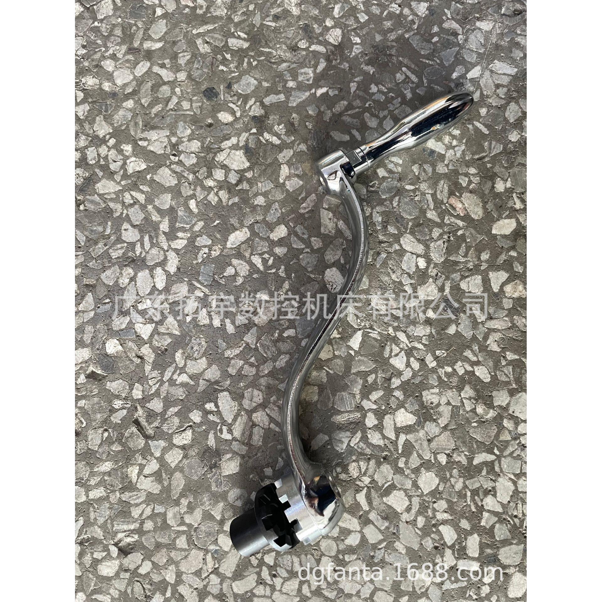 台湾立式摇臂铣床零配件 C83+84+85升降曲柄离合器套装 新机标准