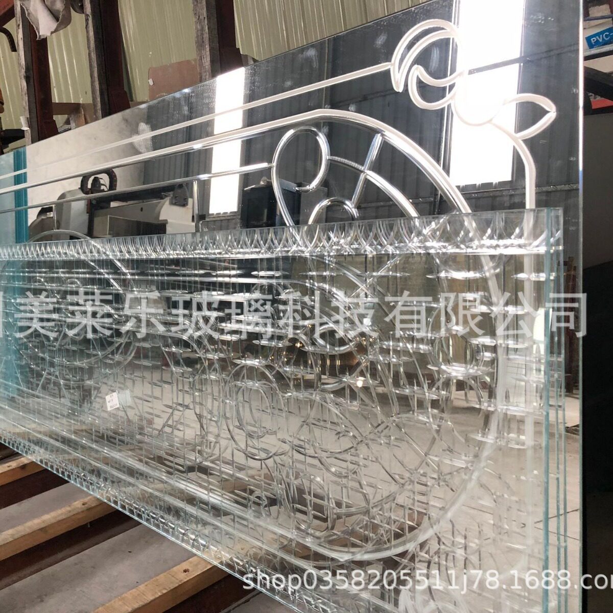 美莱乐V线车刻玻璃镜加工广州