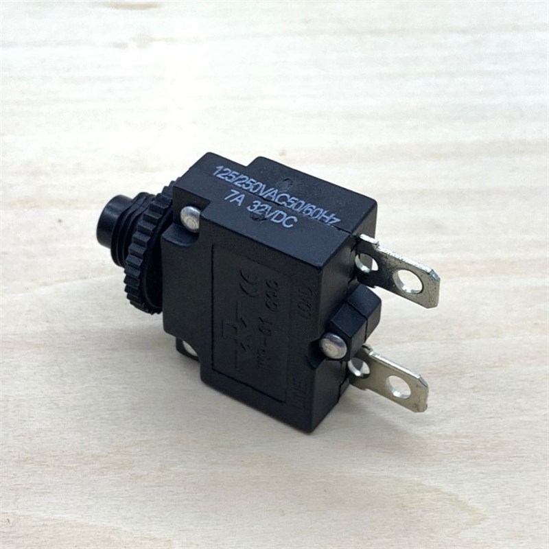 WP过载过流电流保护器空压机单相电机5A8A10A15A20A复位保险开关