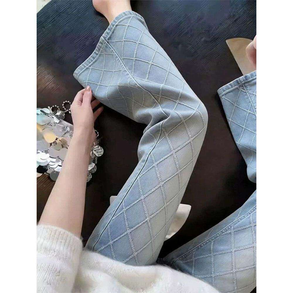 简约高腰菱格纹微喇叭裤