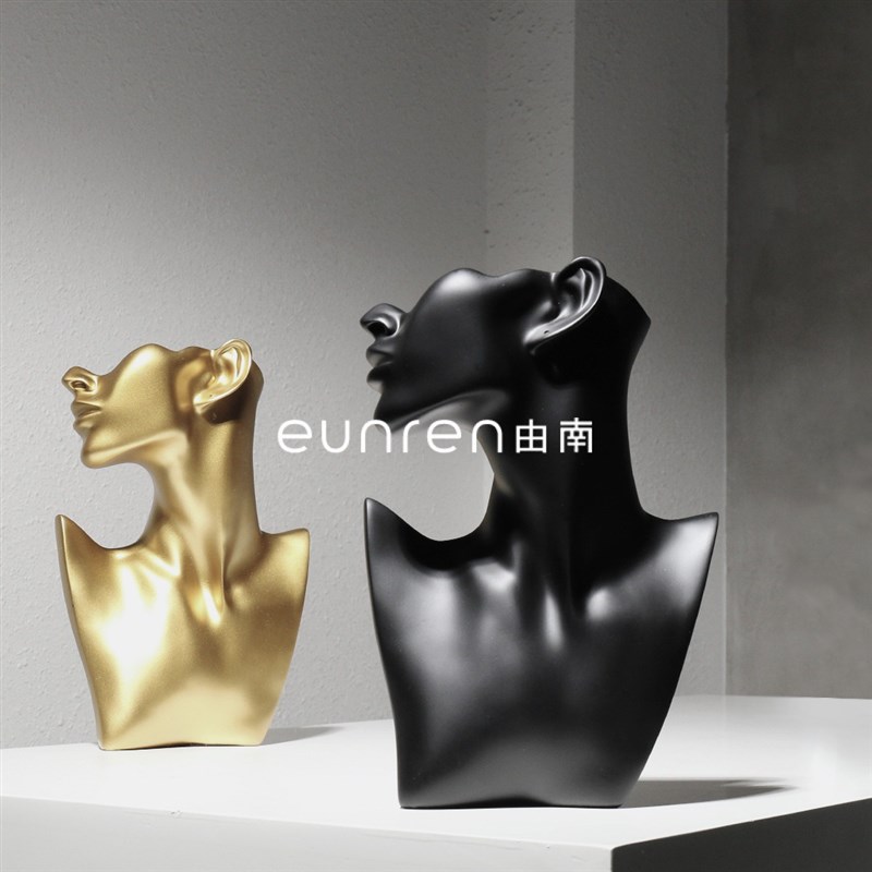 现代抽象人物雕塑摆件衣帽间首饰架珠宝展示道具样板房陈列装饰品