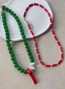 小众设计圣诞新年新品搭配配饰女国潮复古新中式祖母绿色珊瑚项链