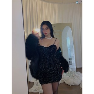 楠哥微胖辣妹吊带连衣裙女秋冬季大码胖mmM内搭显瘦年会包臀短裙