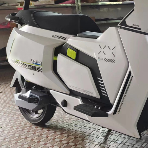 小牛电动车F400T中置箱前置电池储物盒f400t加大无缝隙原厂中箱配