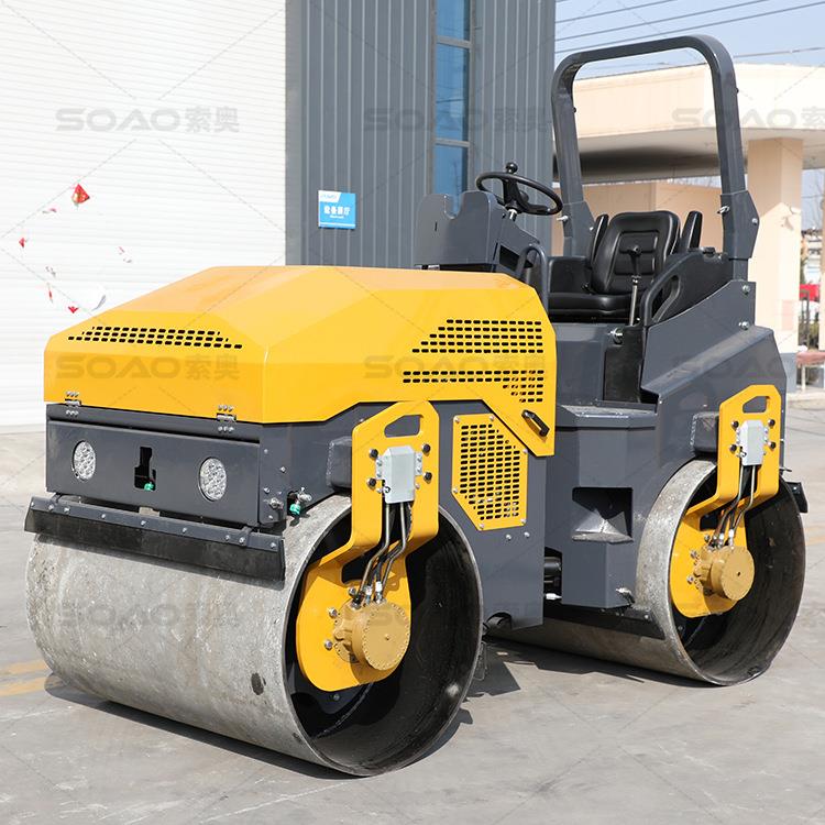 小型双轮振动压路机全液压双驱双振压土机沟槽回填土座驾式压路机