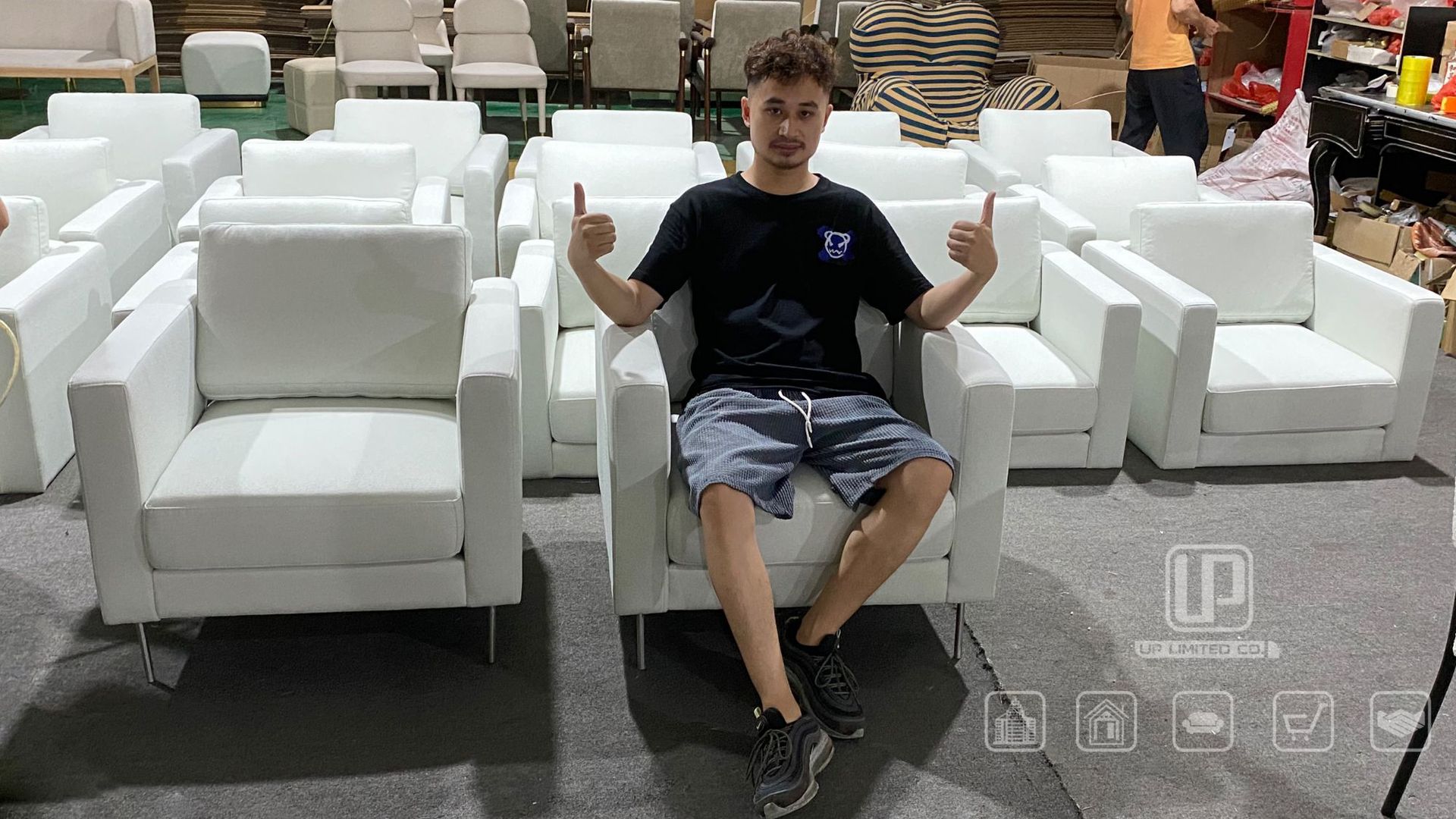 北欧现代简约实木布艺单人沙发椅