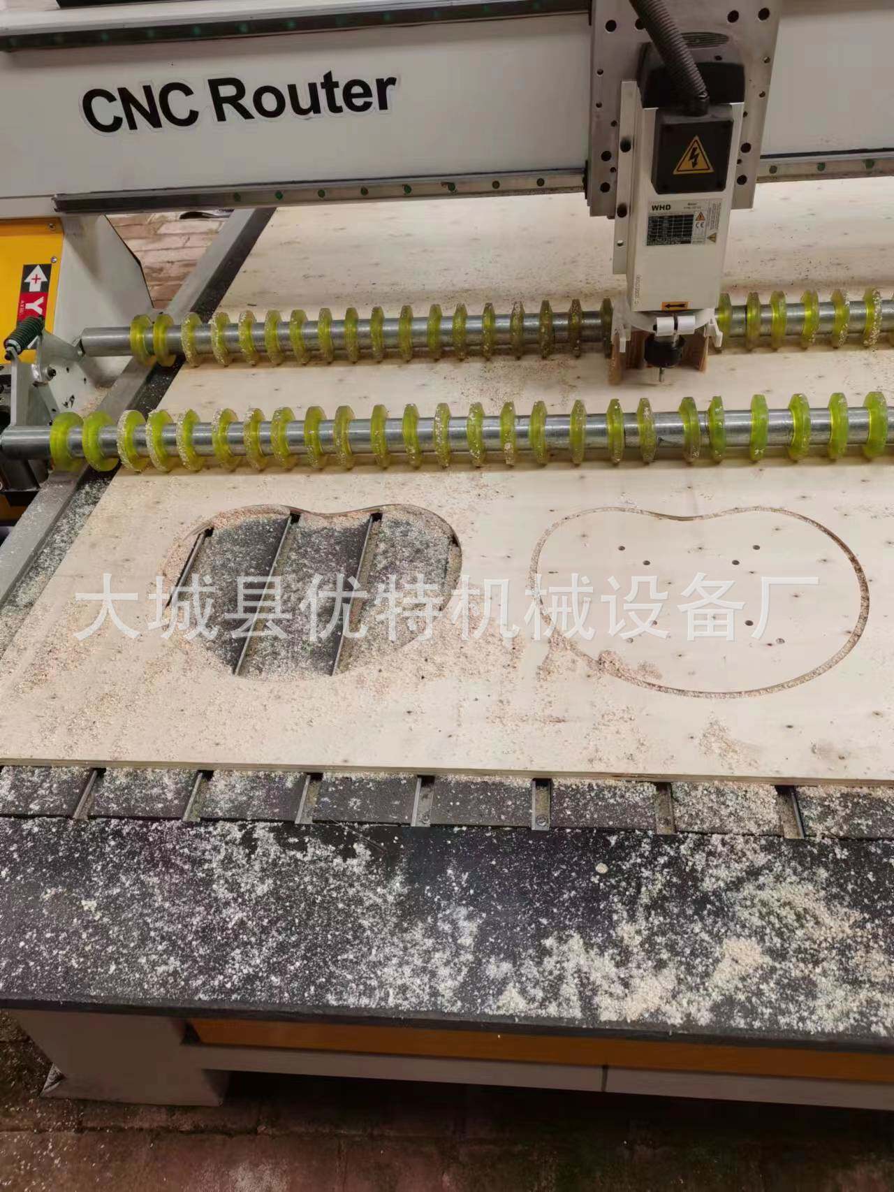 木工家具仿古砖雕寿盒棺材雕刻机广告PVC板雕刻机全自动切割机