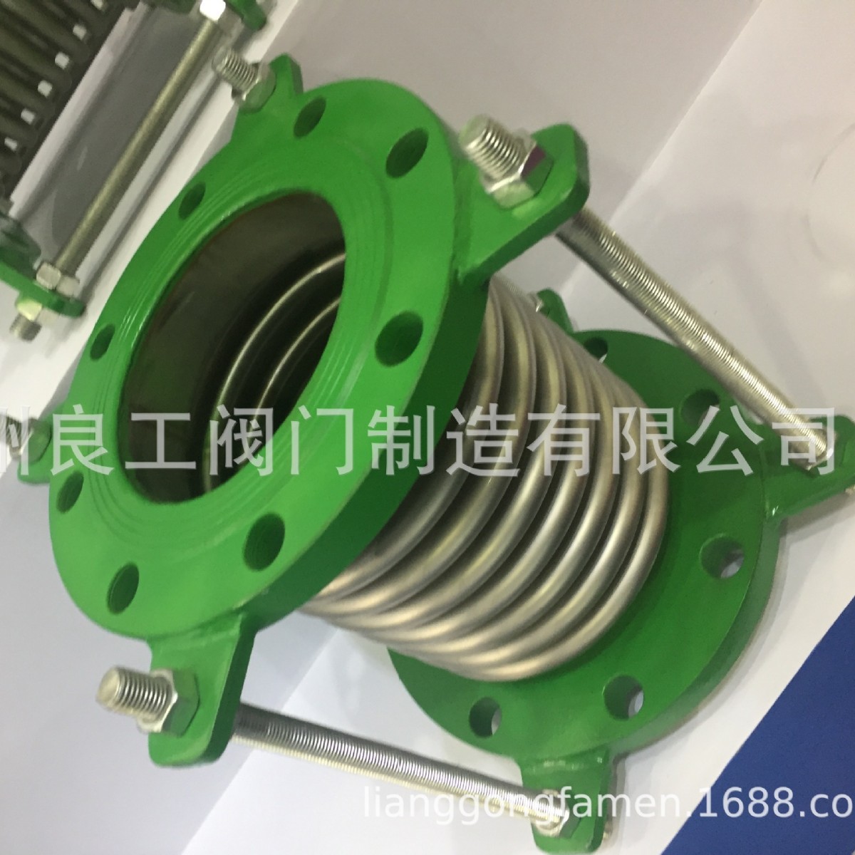 供应各口径管道波纹补偿器 直埋管道补偿器 耐高温法兰补偿器