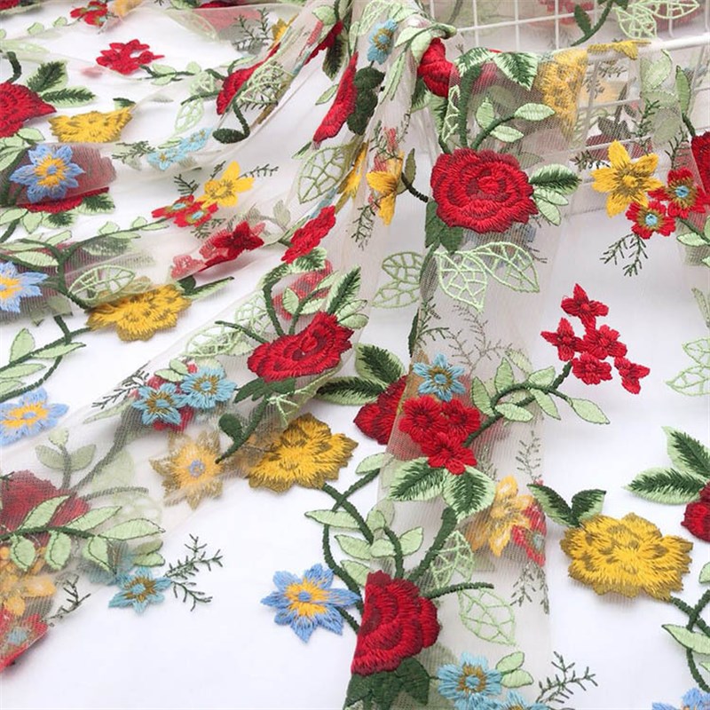 蕾丝网纱重工刺绣面料布女装连衣裙舞蹈服婚纱面料绣花布直供