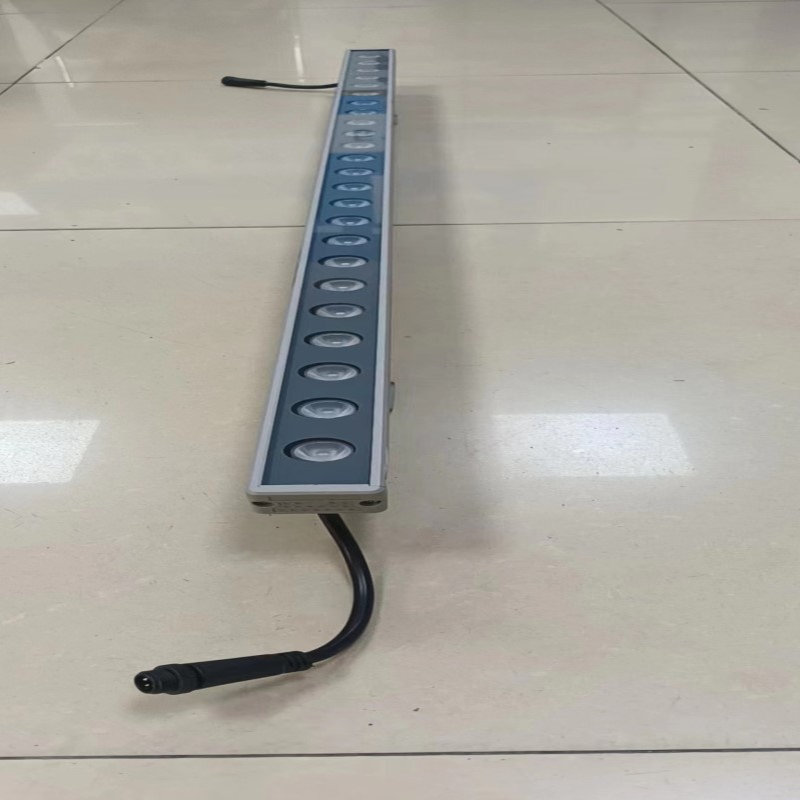 洗墙灯户外防水投射灯线条灯18W24W七彩色轮廓室外围墙长条DMX512