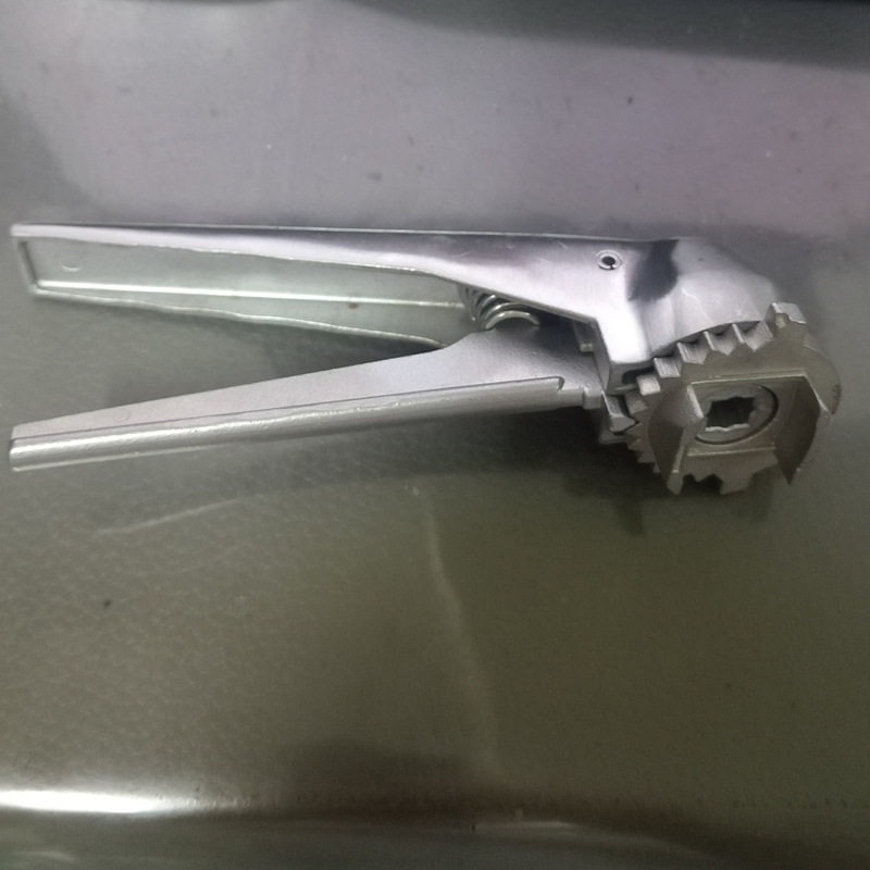 不锈钢蝶阀手柄鸭嘴式挂齿轮片可调节多角度铸造件耐腐蚀防晒风化