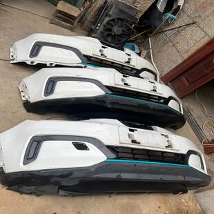 议价北汽ec3前杠