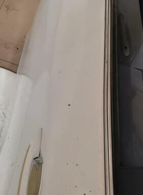 议价奔腾b30ev400车门，主驾驶车门，副驾驶车门。左后门