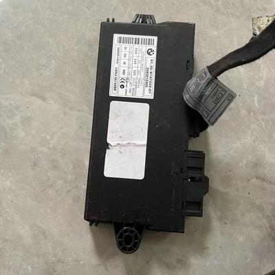 议价宝马X5X6E70E71 CAS模块  0L15Y 纯拆
